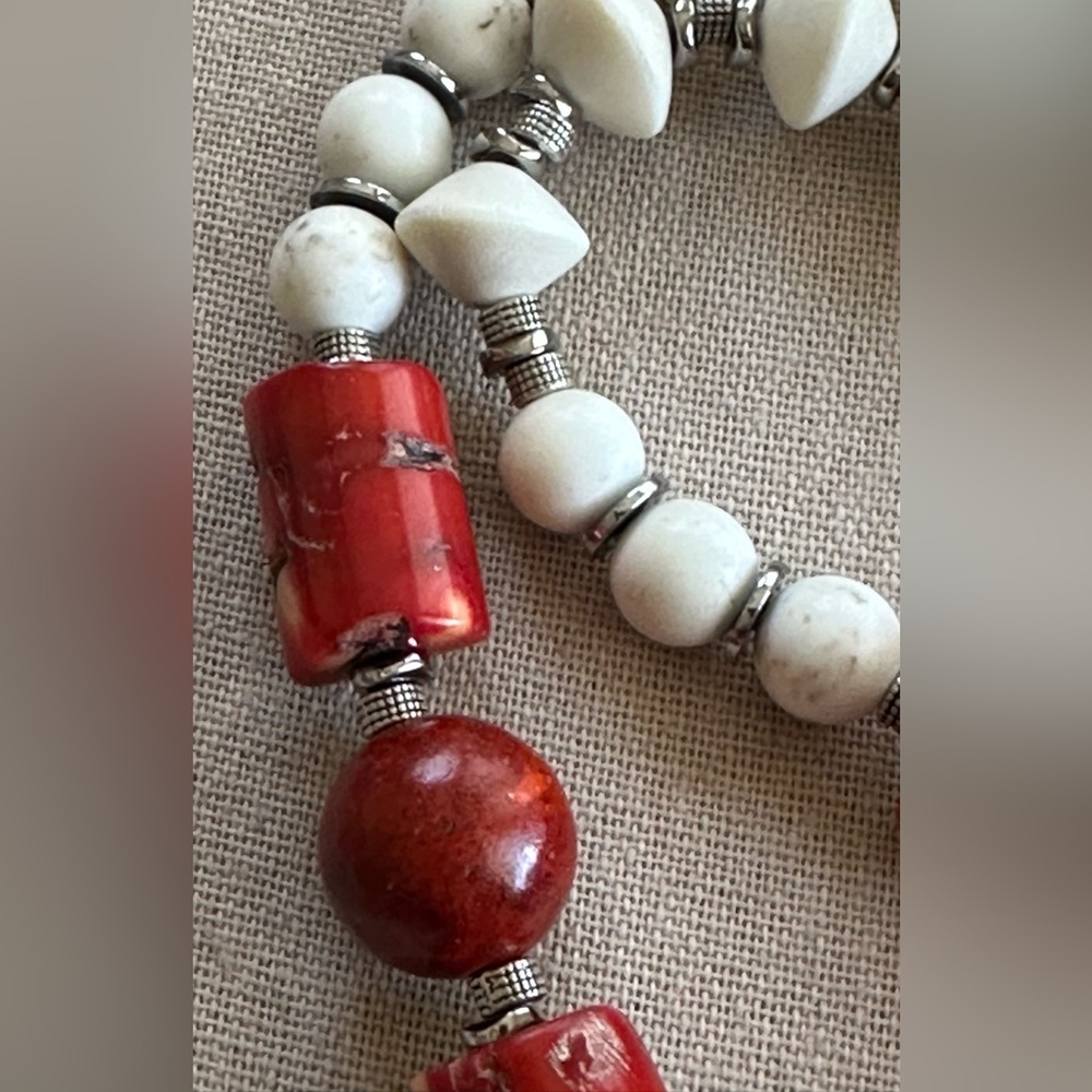 24 inch Red Coral bead necklace NWOT - Picture 5 of 14